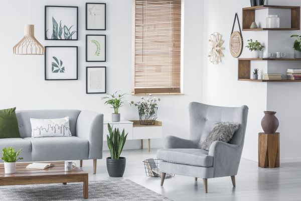 Cost of Wall Decor Hanging in Owings Mills